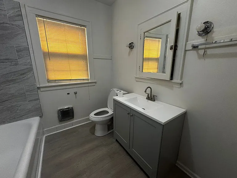 6937 S Merrill Ave — Photo 6