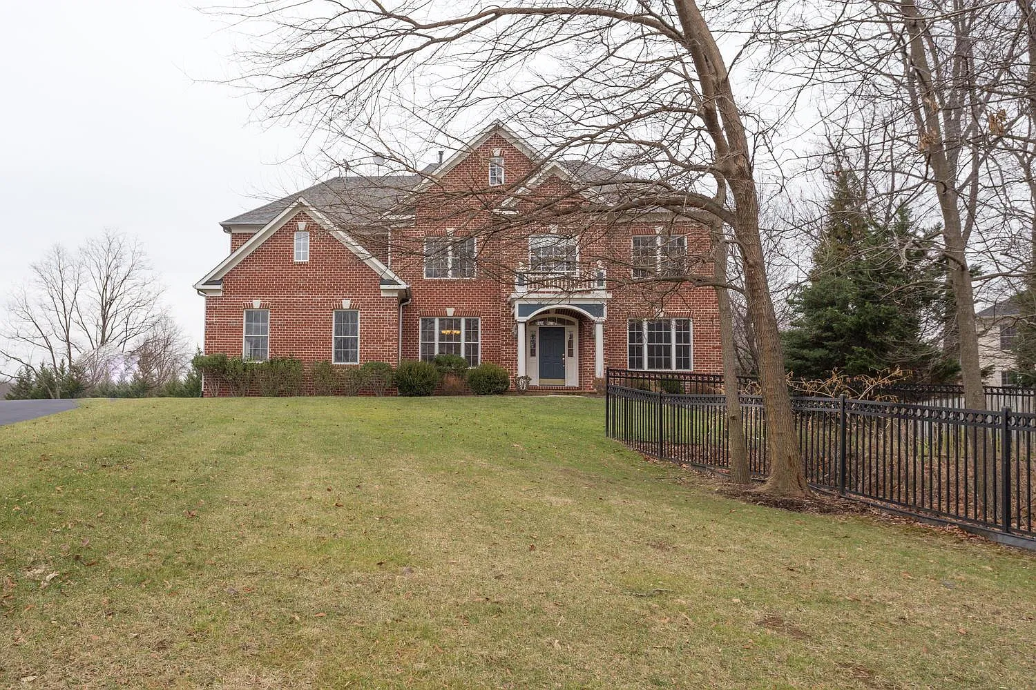 1607 Chathams Ford Pl — Photo 2