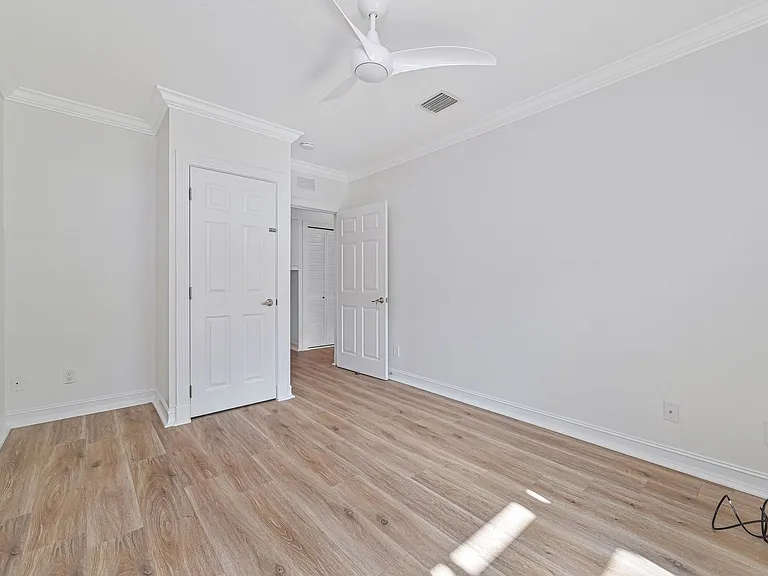 6941 Hunters Rd — Photo 22