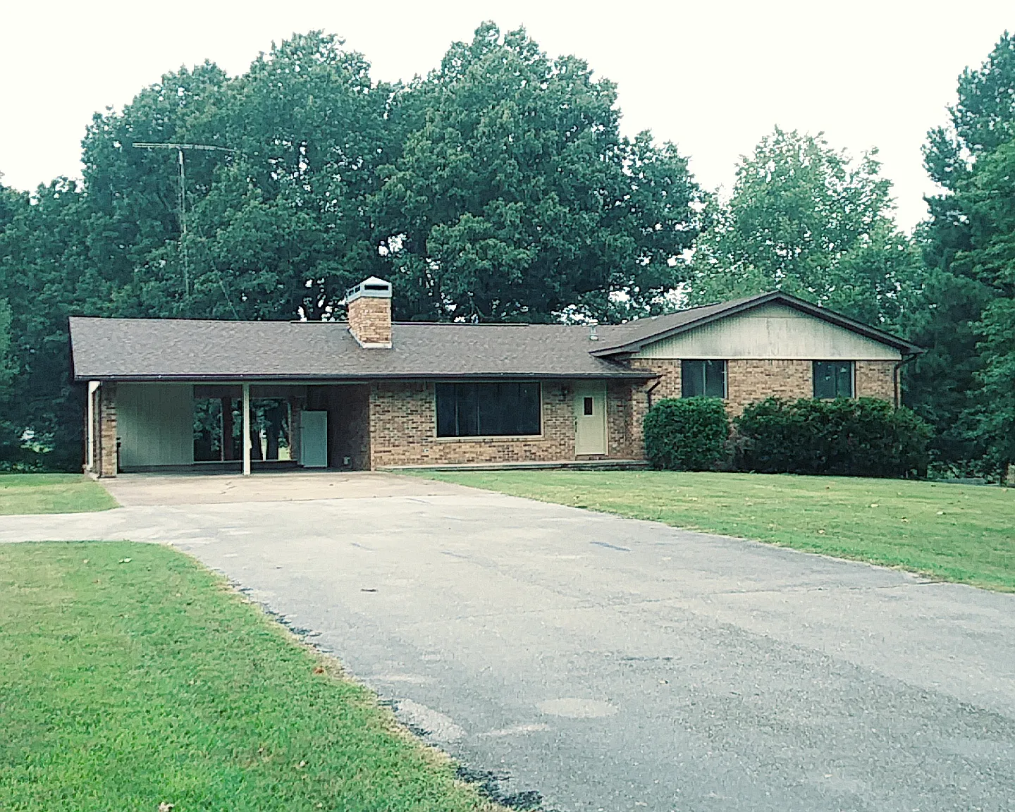 3 bed, 1850 sqft, $1,800 — Photo 2