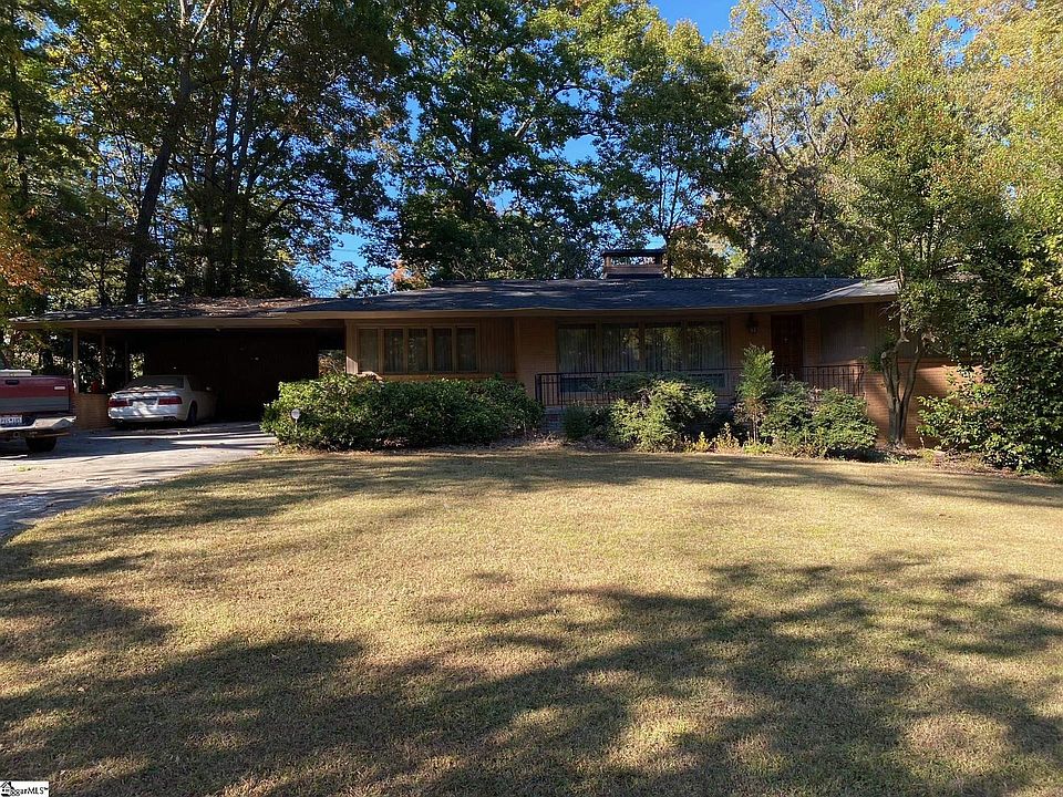 1st image of 409 Bridgewater Dr