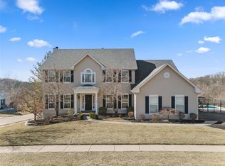 1207 Kiefer Woods Cir, Ballwin, MO 63021