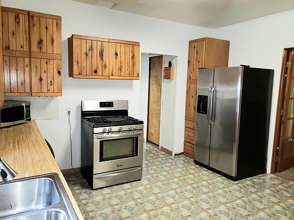 4th image of 268 N 2nd Ave