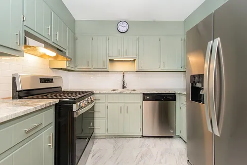 388 Morris Ave #1 Photo 1