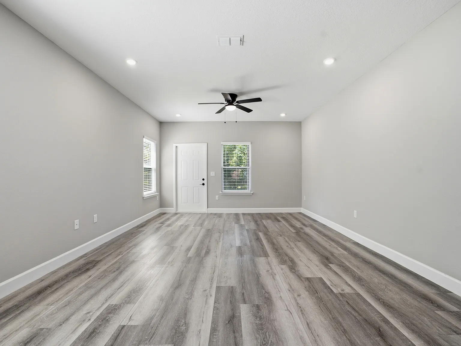 3 bed, 2.5 bath, 1558 sqft, $1,750 — Photo 4