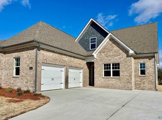 201 Camberly Cove Ln, Meridianville, AL 35759
