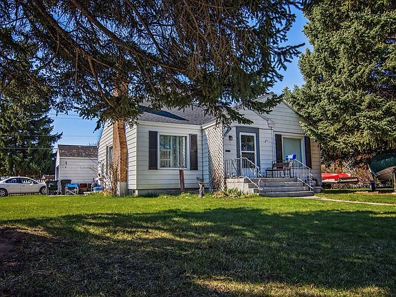 2nd image of 890 11th St