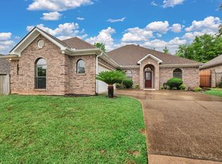 151 Quarry Ln, Nacogdoches, TX 75965