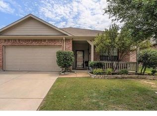 8957 Silent Brook Ln, Fort Worth, TX 76244