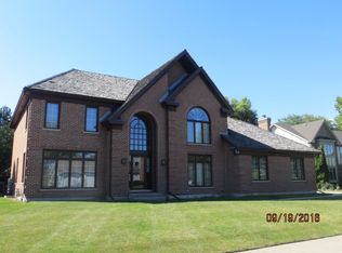 2900 Dunstan Ln, Buffalo Grove, IL 60089