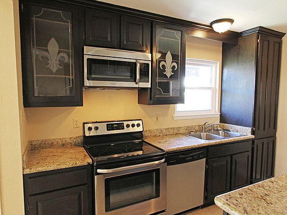 2nd image of 3116 Barbwood Dr