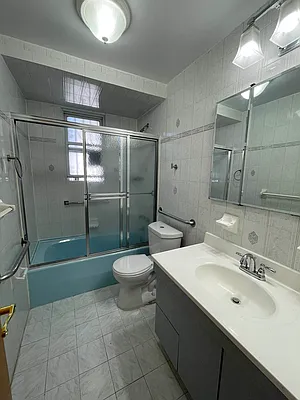 Rented by Giaps Realty Group LLC | media 6