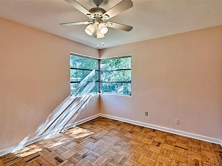 725 NW 33rd Ave — Photo 15