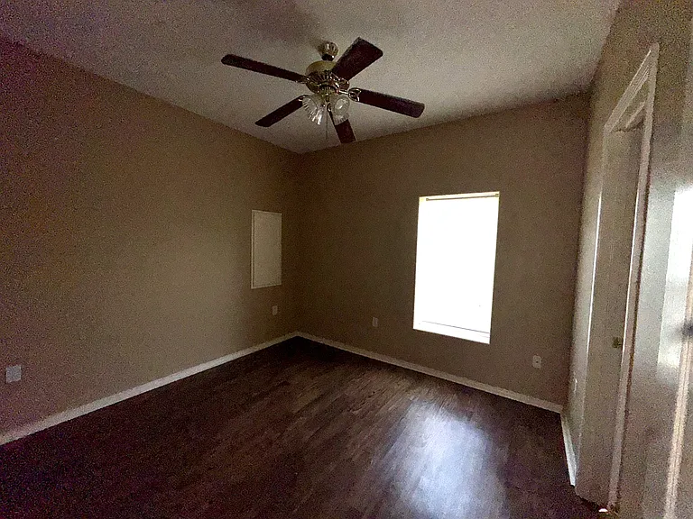 102 S Roland Rd #1 — Photo 7