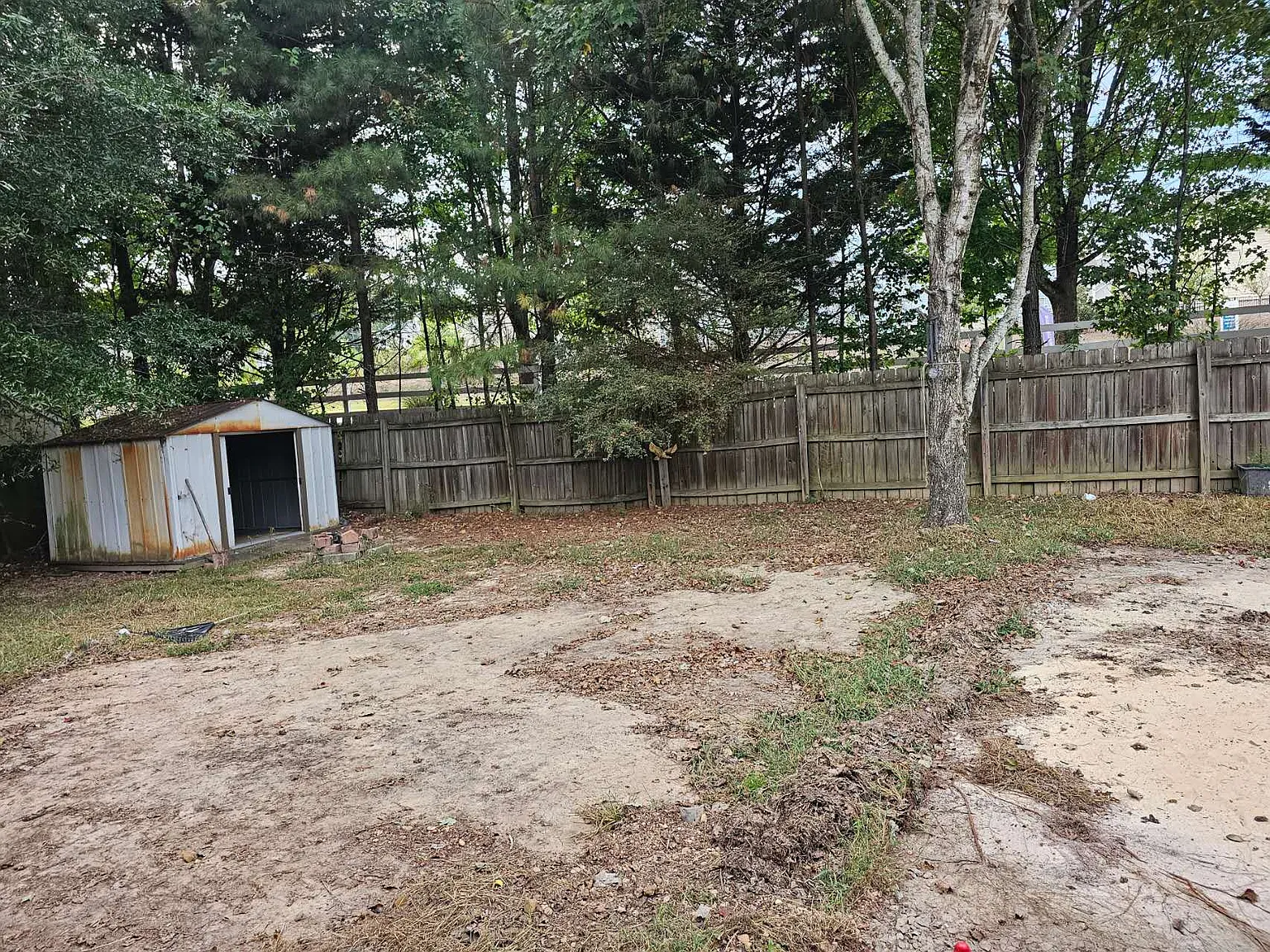 4 bed, 2.5 bath, 2236 sqft, $2,000 — Photo 3