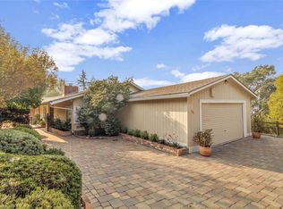 141 Overhill Rd, Orinda, CA 94563