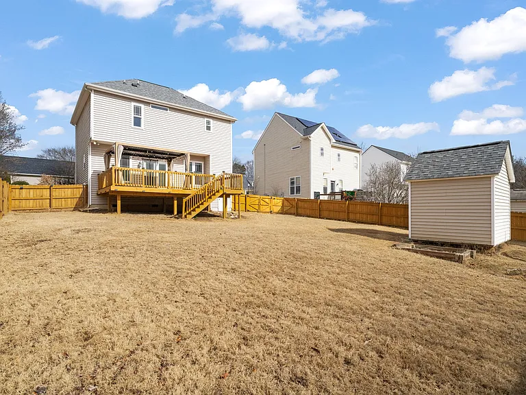 156 Haywood Ln — Photo 29