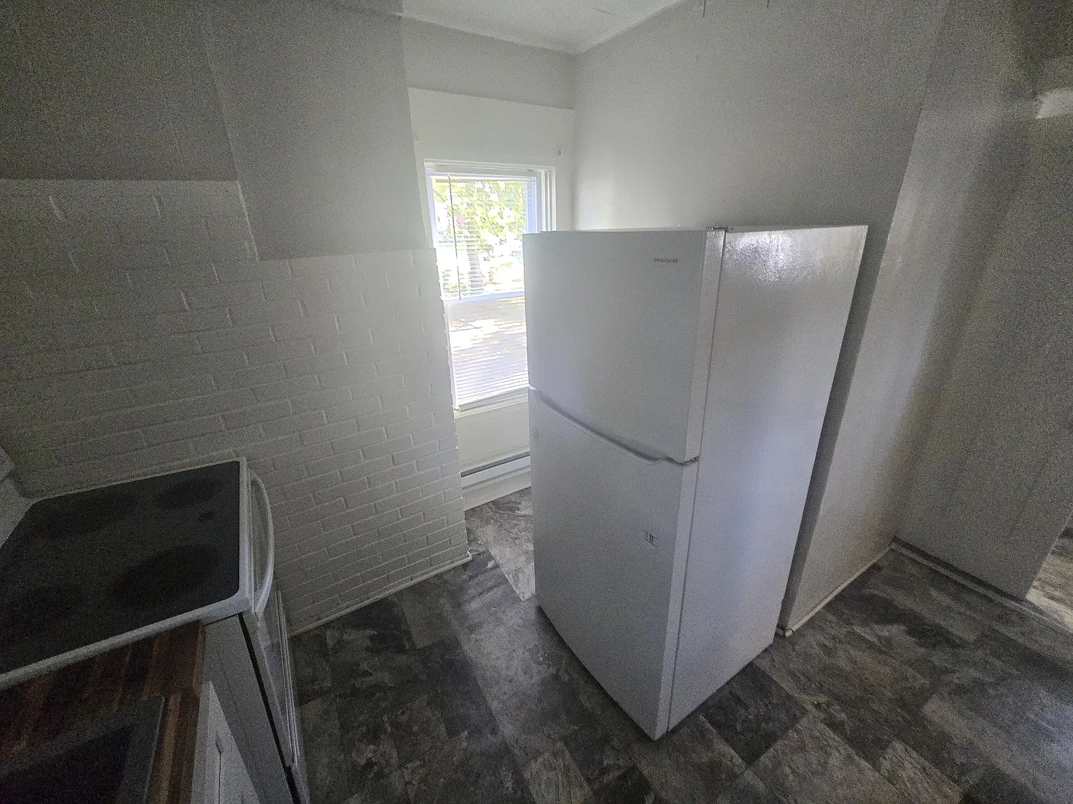 1 bed, 1.0 bath, 850 sqft, $850 — Photo 3