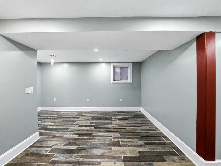 245 Jewett Ave — Photo 20