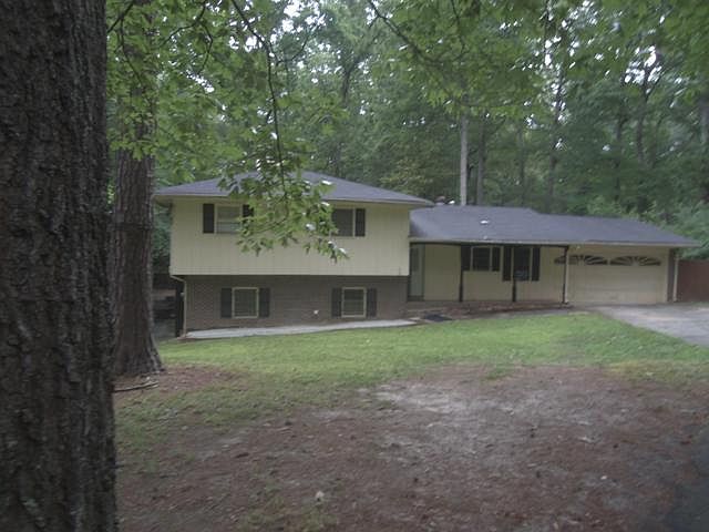 2nd image of 790 Gardner St