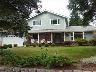 1st image of 620 Bulldog St SE