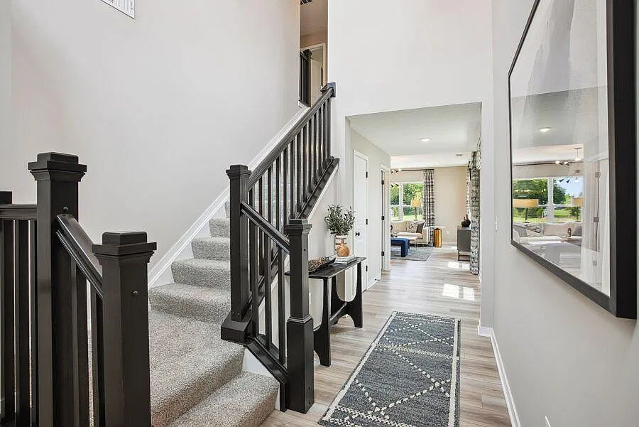 3 bed, 2.5 bath, 2028 sqft, $2,950 — Photo 3