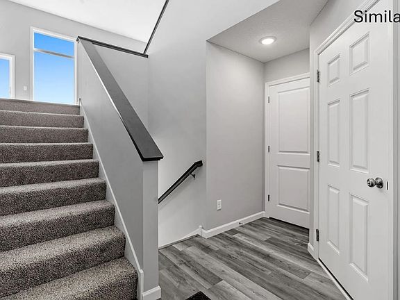 2nd image of 6201 W Valentine St