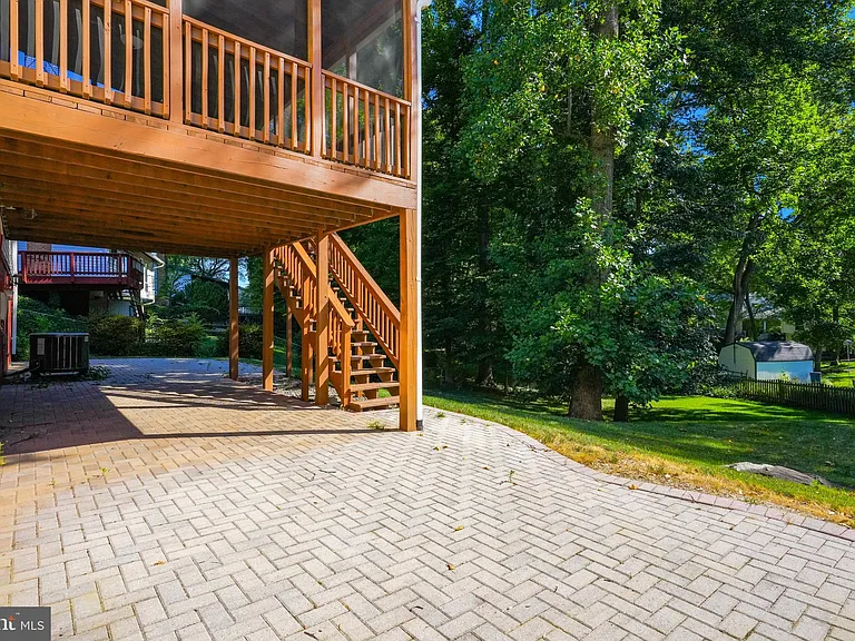 5021 Fleming Dr — Photo 64