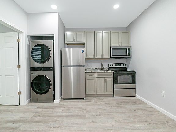 2nd image of 807 Avenue K #A