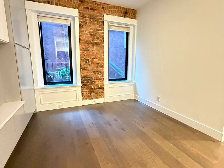 49 Prince St #1 — Photo 1