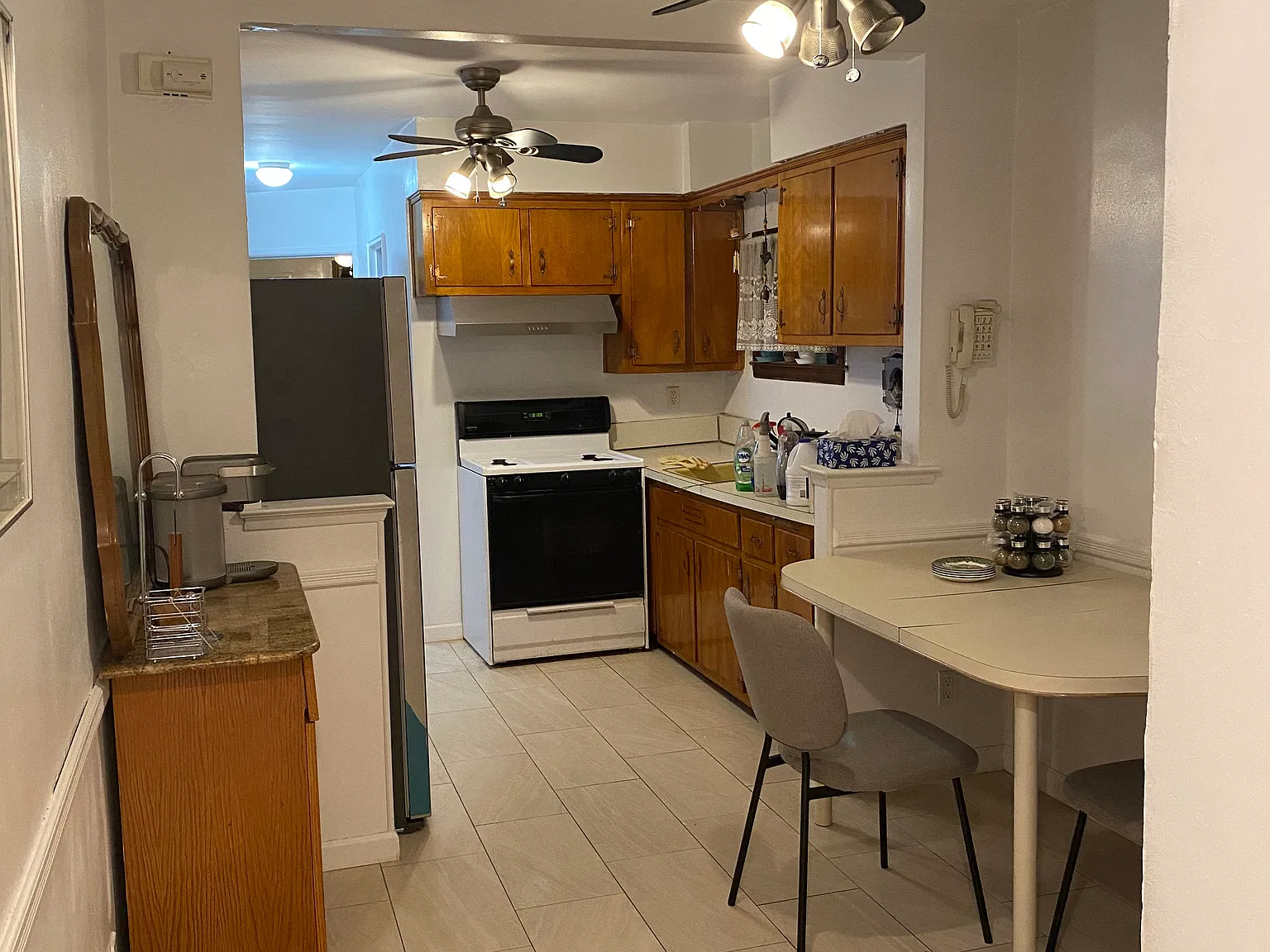 2 bed, 915 sqft, $2,500 — Photo 4