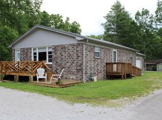 112 Holiday Ln, Sparta, TN 38583