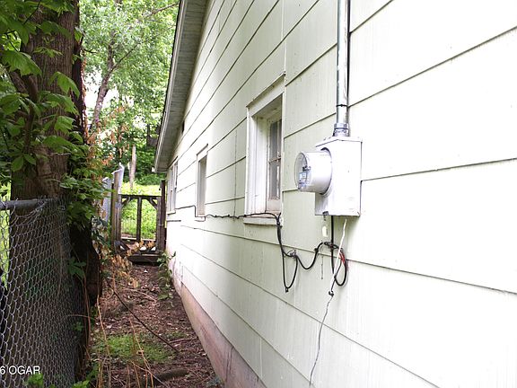 3rd image of 423 S Lincoln St