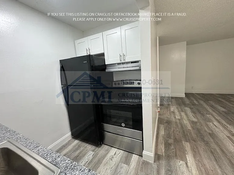 1958 McKinley St Hollywood, FL 33020 — Photo 14