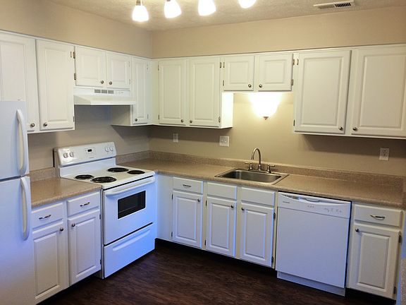 3rd image of 159 Sail Boat Run APT 1B