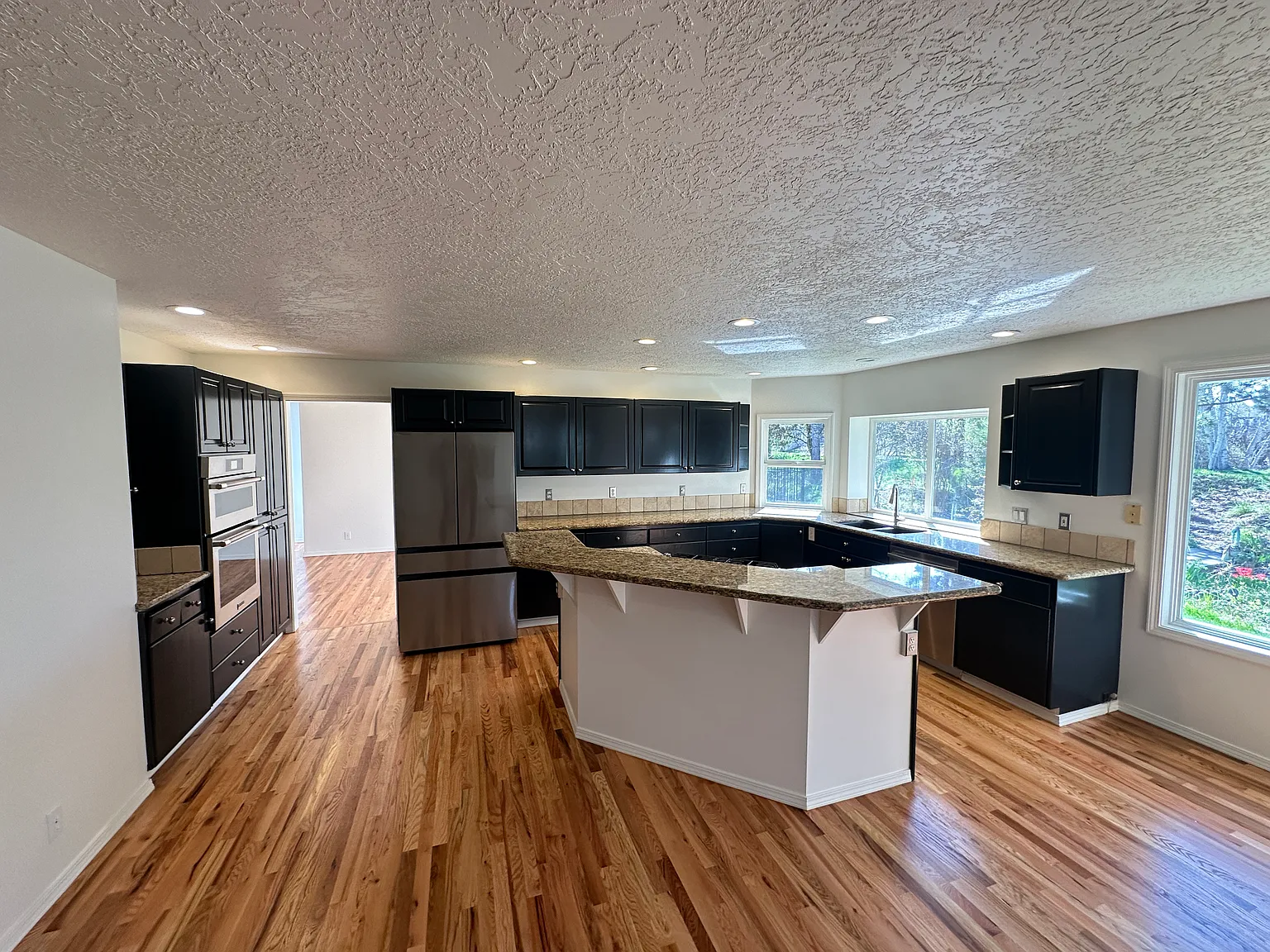 4 bed, 3050 sqft, $5,500 — Photo 4