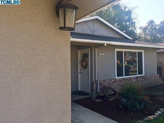 2nd image of 229 E Country Ave
