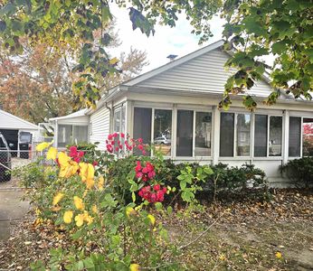 29355 Utica Rd, Roseville, MI, 48066