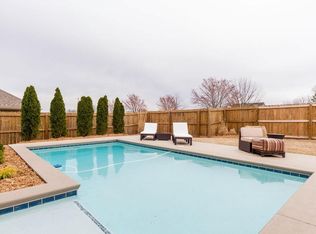 4960 N Maple Grove Dr, Fayetteville, AR 72764