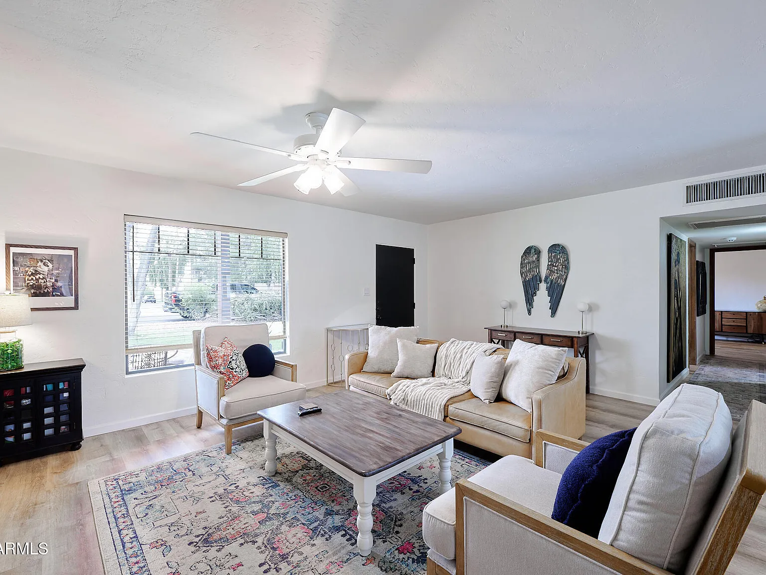 3 bed, 3.0 bath, 2254 sqft, $4,995 — Photo 3