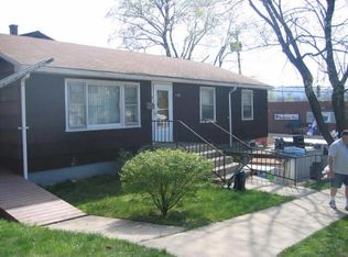 8 Parker St, Dover, NJ 07801