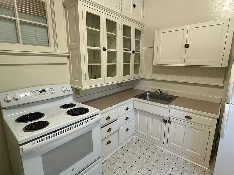 11-1230 W Sprague Ave — Photo 3