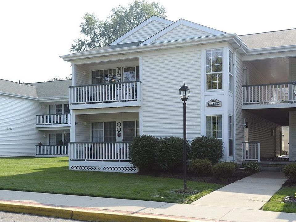 2nd image of 1275 Riverside Dr
