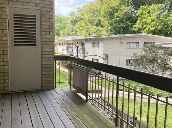 7734 Donnybrook Ct APT 106, Annandale, VA 22003