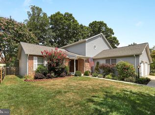 6410 Copperhead Ct, Waldorf, MD