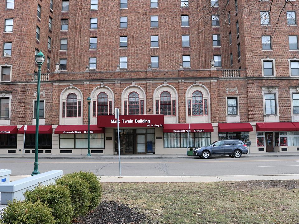 1st image of 147 W Gray St APT 816