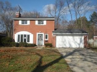 19620 Dorset St, Southfield, MI 48075