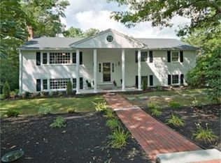 9 Thatcher Rd, Plymouth, MA 02360