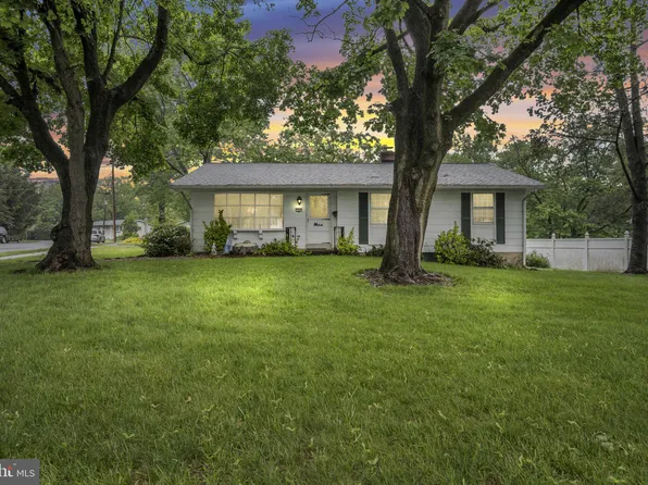 249 N Holly St, Elizabethtown, PA 17022