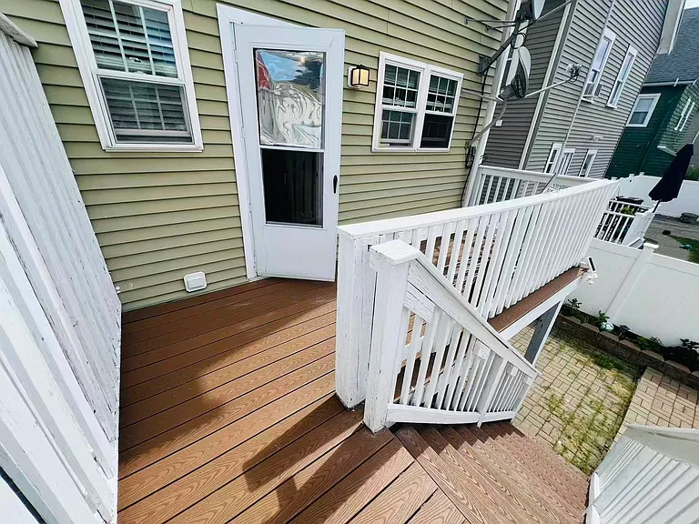 38 Raymond St — Photo 17